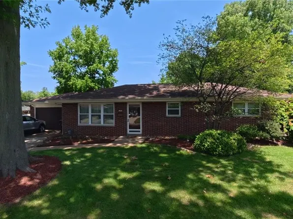 109 Winchester Dr, Belleville, IL 62223