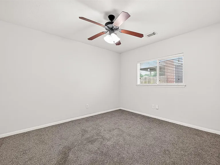 6030 Wildbriar Ln — Photo 35