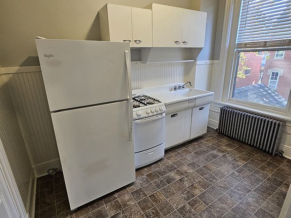 3rd image of 27 N Shippen St APT 3