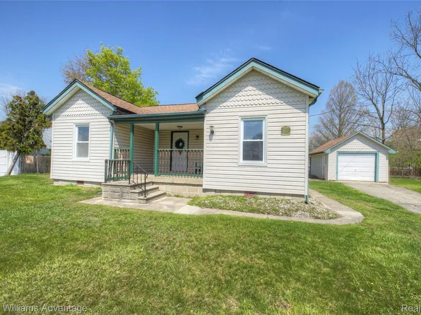 32538 Cowan Rd, Westland, MI 48185