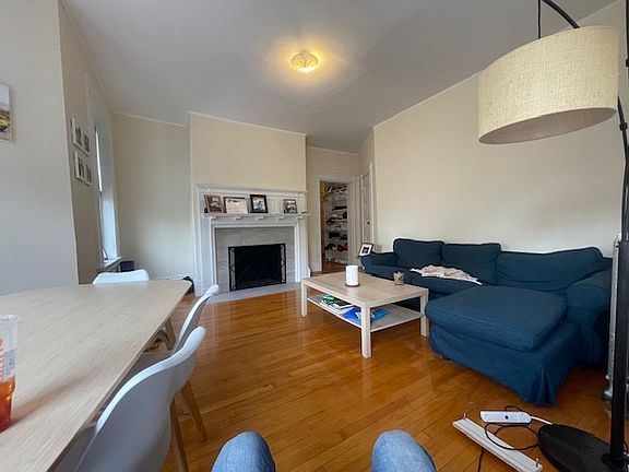 2nd image of 379 Harvard St APT 1