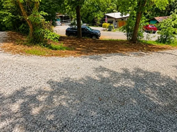 406 Kinston Loop Dr, Westminster, SC 29693