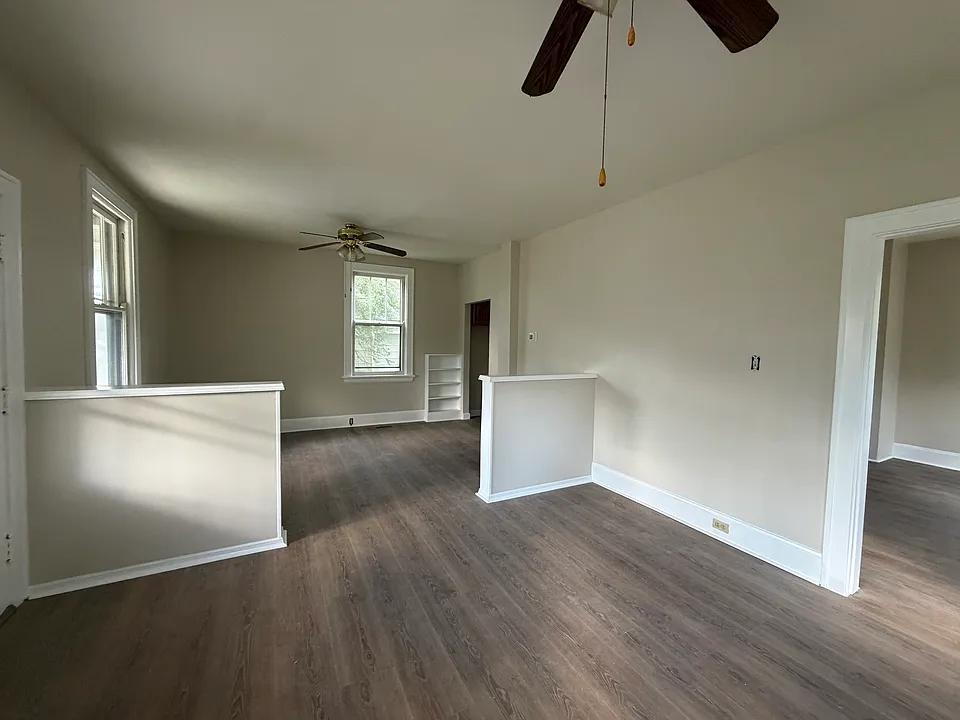 1102 Fairbanks Ave