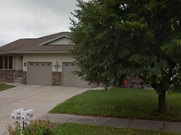 738 Vilas St, Onalaska, WI 54650