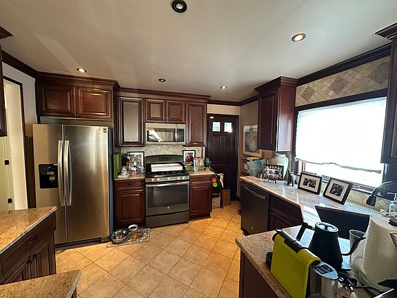 4th image of 455 W Park Ave #1