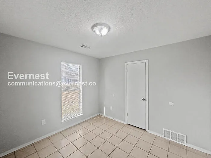 6270 Jamestown Dr — Photo 12