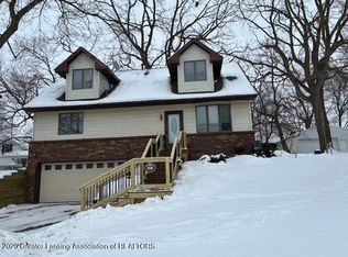 308 N Swegles St, Saint Johns, MI 48879