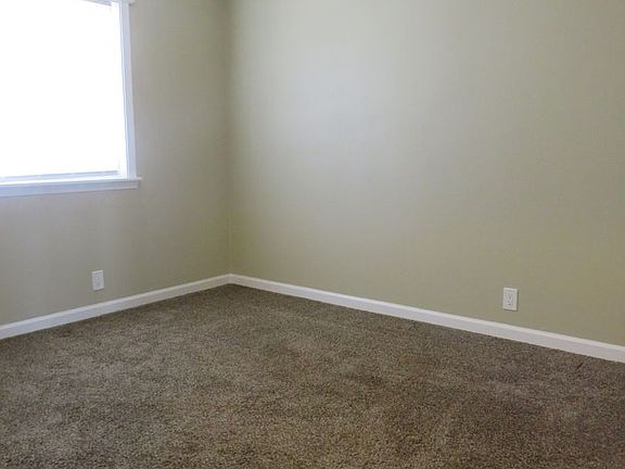 4th image of 337 N Merrill Ave #O