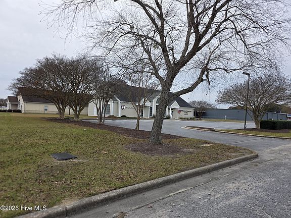 2nd image of 806 Park Street