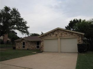 717 Toni Dr, Hurst, TX 76054