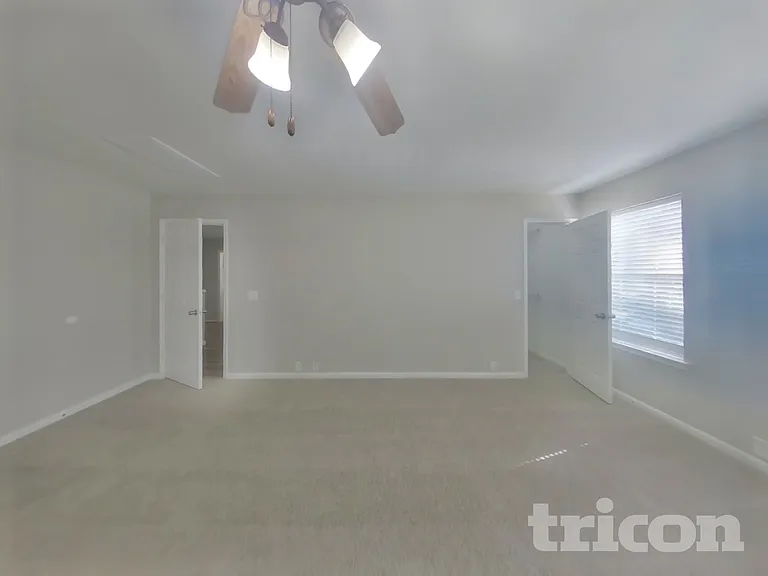 2744 Woodspring Forest Dr — Photo 6