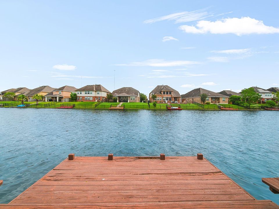 1st image of 2327 Terracina Ct