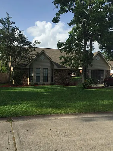 802 Huntwyck Cir Photo 1