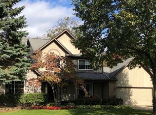 3095 Gateway Ledge, Walled Lake, MI 48390