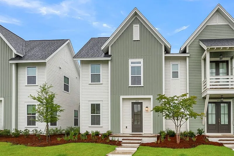 4 bed, 3.0 bath, 1993 sqft, $3,300 — Photo 3