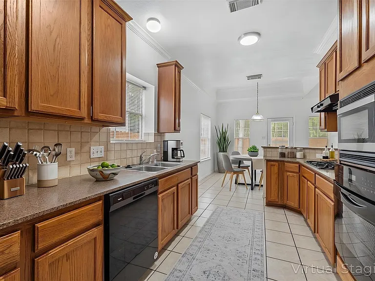 2106 Hawks Rd — Photo 10