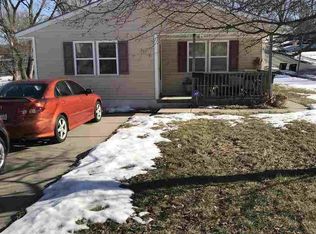 5305 N 46th St, Omaha, NE 68104