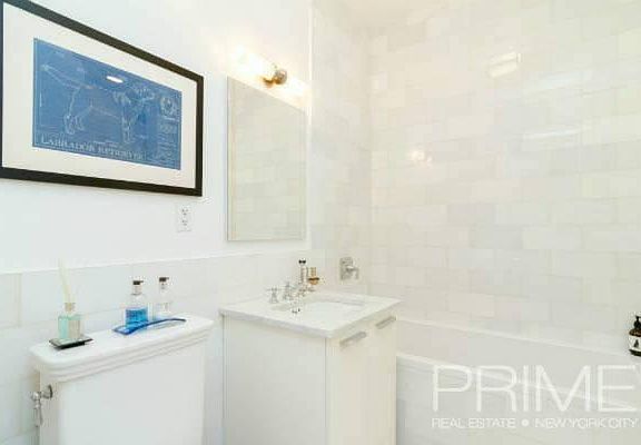 3rd image of 159 W 24th St APT 4A