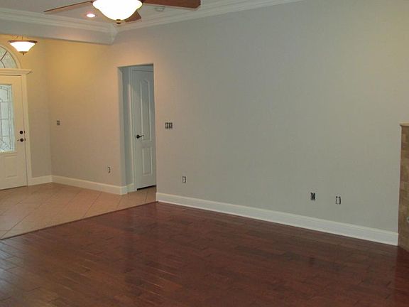5th image of 504 NW J St