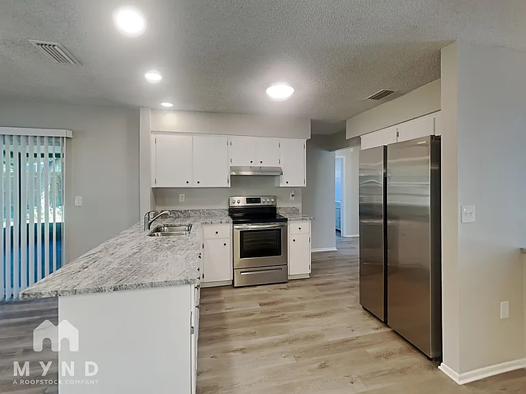 10195 Heathcliff St — Photo 1