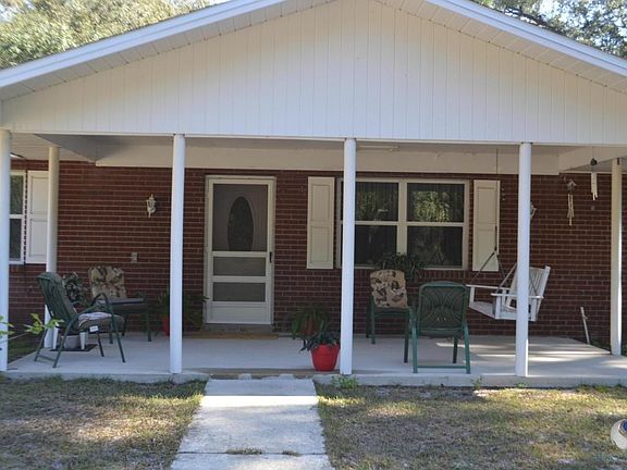 Front entry to hom