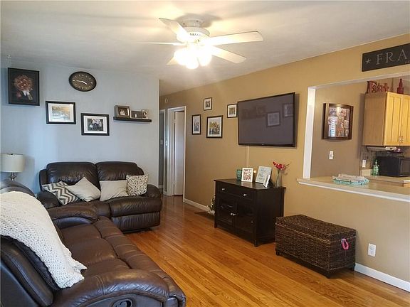 5th image of 691 Meadow Ln