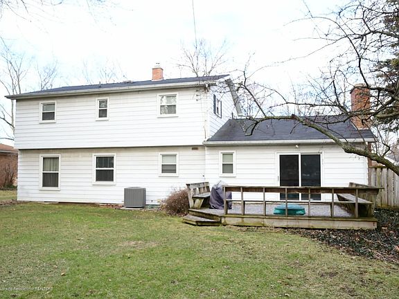 2nd image of 825 Princeton Dr