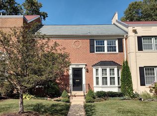 8308 Wickham Rd, Springfield, VA 22152