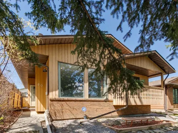 60 E Bermondsey Ct NW, Calgary, AB T3K 1V7