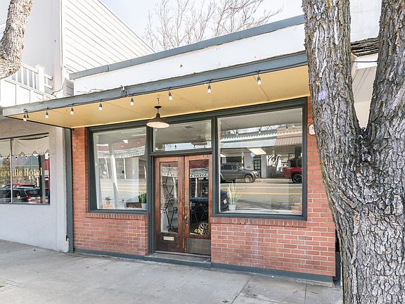 2nd image of 493 Main St
