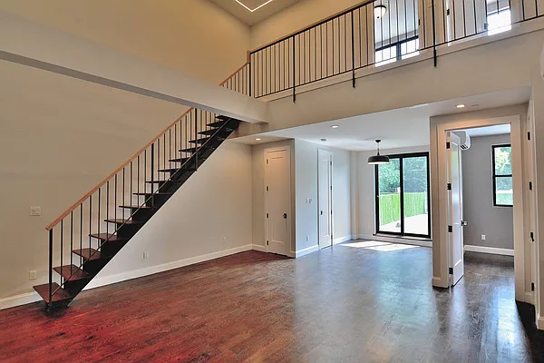 Rented by Hagstrom Management Inc | media 21