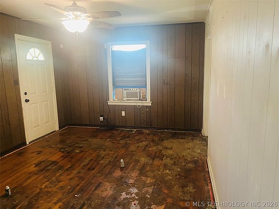 4th image of 6629 E Newton St