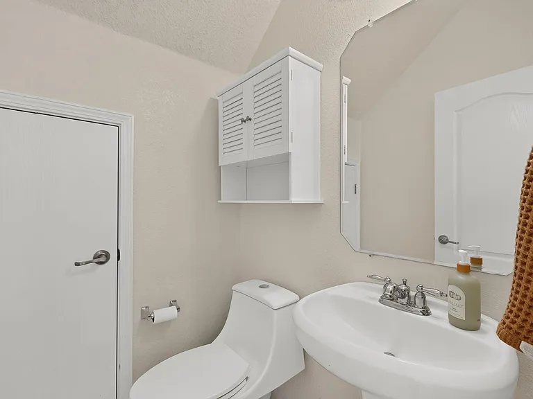 2323 Margarita Dr SE — Photo 20