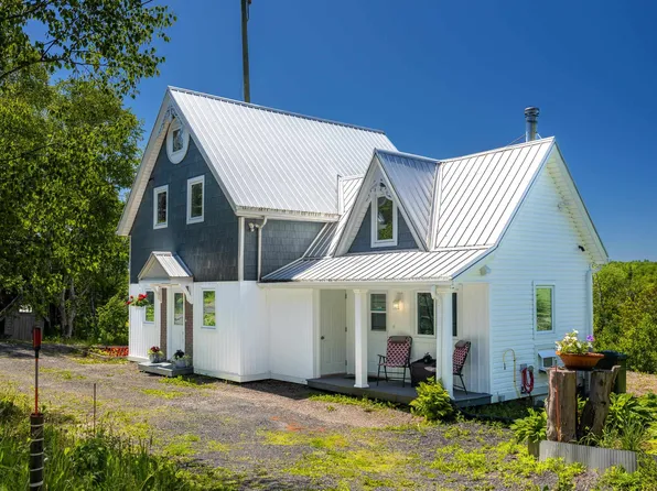 499 South Rd, East Parish, PE C0A 2B0