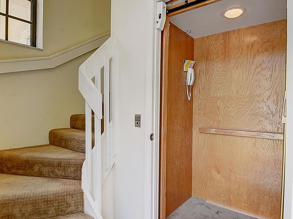 3rd image of 5163 Europa Dr APT I