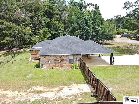 5th image of 611 Slocum Rd