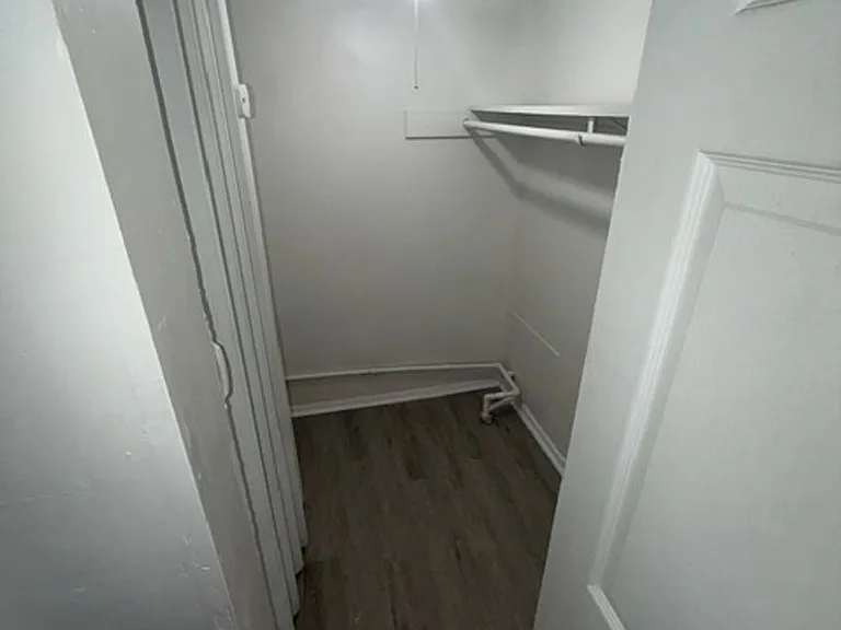 Naveen Pine Apartments — Photo 31