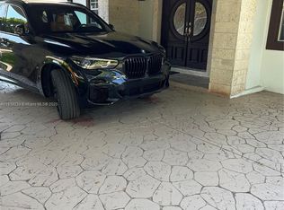 6284 SW 26th St, Miami, FL 33155