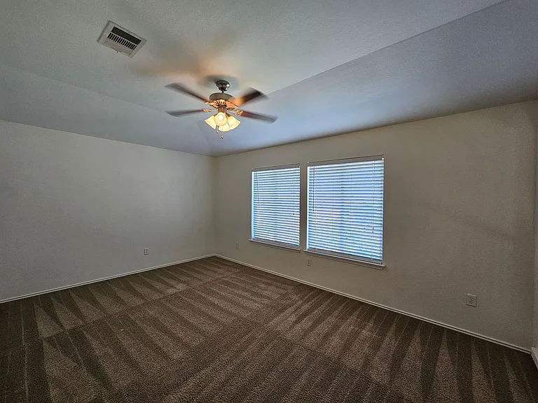 5311 Bridgewood Dr — Photo 18