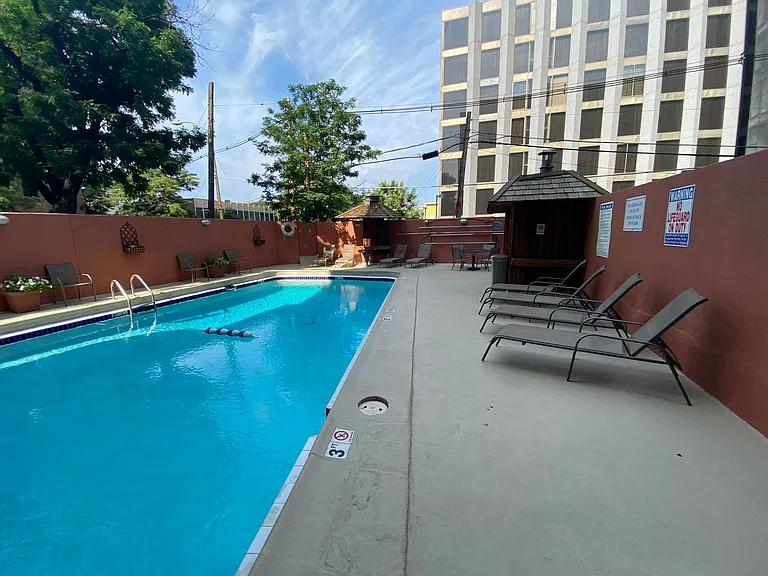 909 Logan St #11E — Photo 21