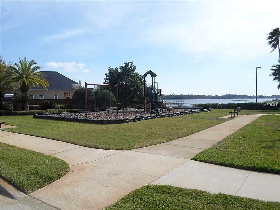 2nd image of 17409 Woodfair Dr