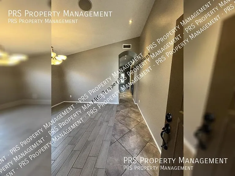 1453 E Sierra Madre Ave — Photo 2