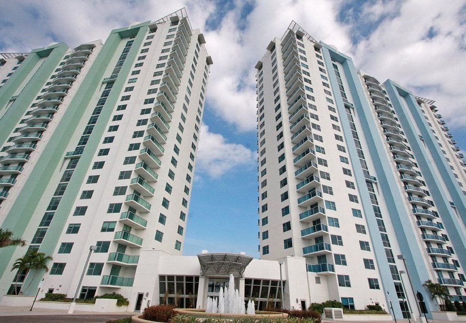 For Rent: 2681 N Flamingo Road, Sunrise, FL 33326