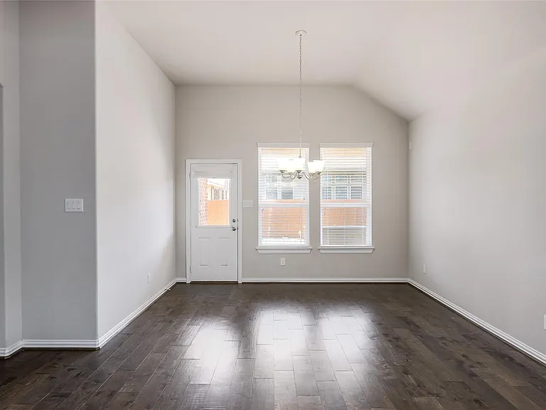 205 Penna Ln — Photo 6