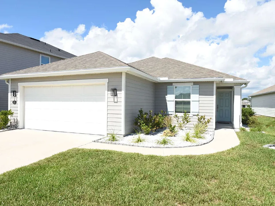 17 Waverly Ln