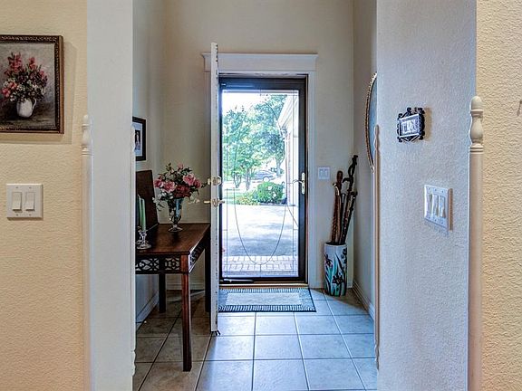 5th image of 1324 Shinnecock Ct