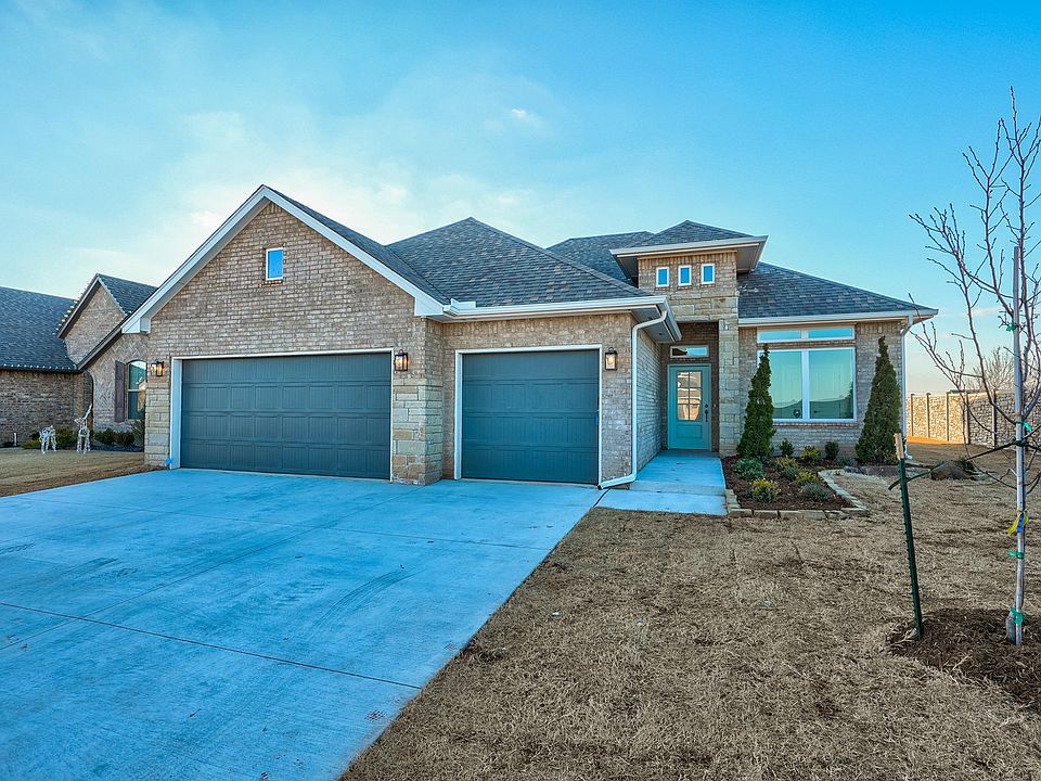 1st image of 1309 Auburn Cir NE