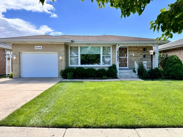 8546 N Ozark Ave, Niles, IL 60714