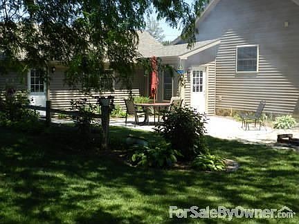 Patio area in back of house