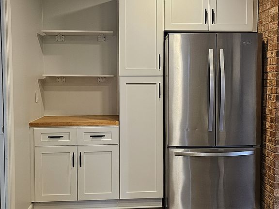3rd image of 6736 Hartsell Pl
